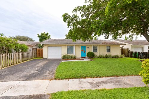 11030 Nw 27th St, Sunrise, FL, 33322-1810 | Card Image