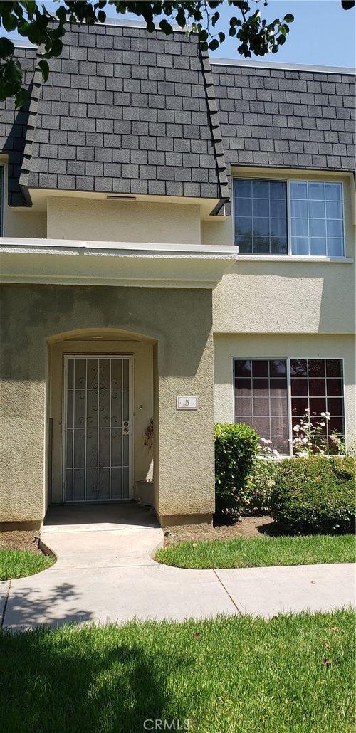 unit-5-19123 Hamlin St, Reseda, CA, 91335-5837 | Card Image