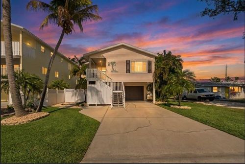 2905 Avenue C, HOLMES BEACH, FL, 34217-2125 | Card Image