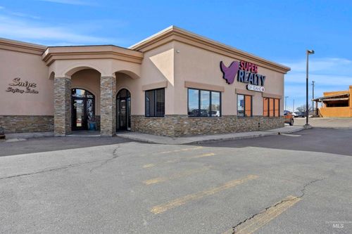 1290 N College Rd, Twin Falls, ID, 83301-5627 | Card Image