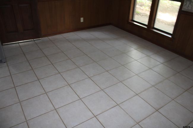 20312 Us Highway 69 S, House other with 4 bedrooms, 2 bathrooms and null parking in Tyler TX | Image 17