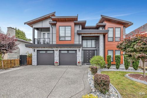 9248 124 St, Surrey, BC, V3V4S3 | Card Image