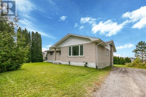 111 Donat St, Azilda, ON, P0M1B0 | Card Image