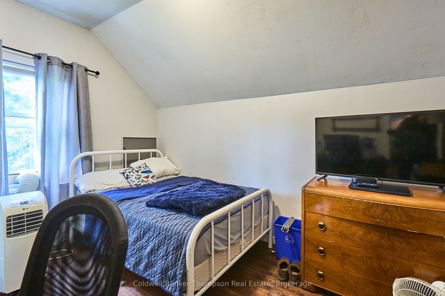 19 Florence St E, House other with 3 bedrooms, 2 bathrooms and 2 parking in Huntsville ON | Image 17