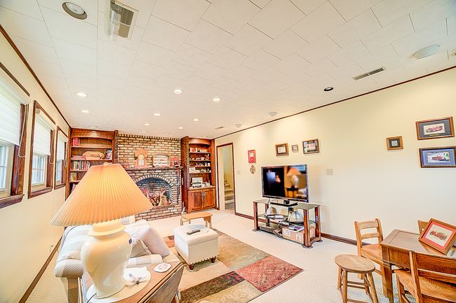 406 E Fine St, House other with 3 bedrooms, 2 bathrooms and 5 parking in Ashkum IL | Image 35