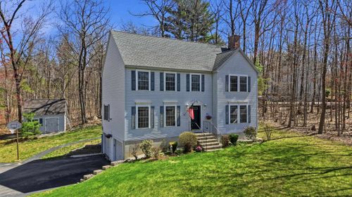 10 Virginia Ct, Hooksett, NH, 03106-2215 | Card Image