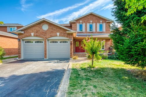 1369 Bishopstoke Way, Oakville, ON, L6J7A7 | Card Image