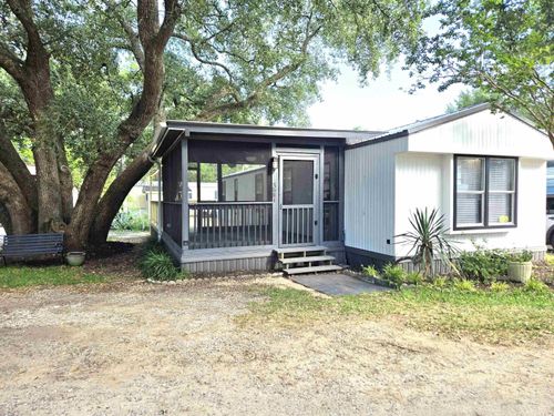 327 Ross Ln, Murrells Inlet, SC, 29576-8178 | Card Image