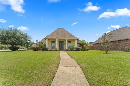 10350 Crooked Creek Ln, Denham Springs, LA, 70726-1798 | Card Image