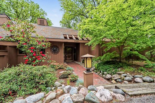 6201 Horizon Heights Dr, Kalamazoo, MI, 49009-9146 | Card Image