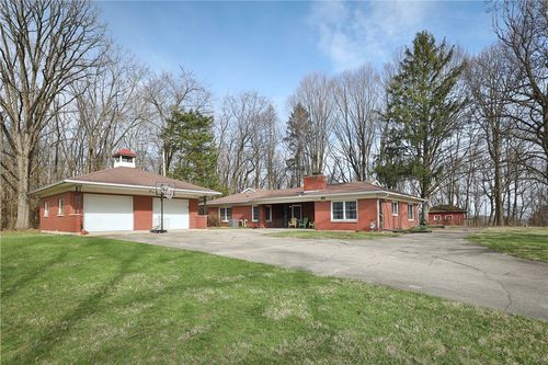 375 N Fostoria Ave, Springfield, OH, 45503-5111 | Card Image