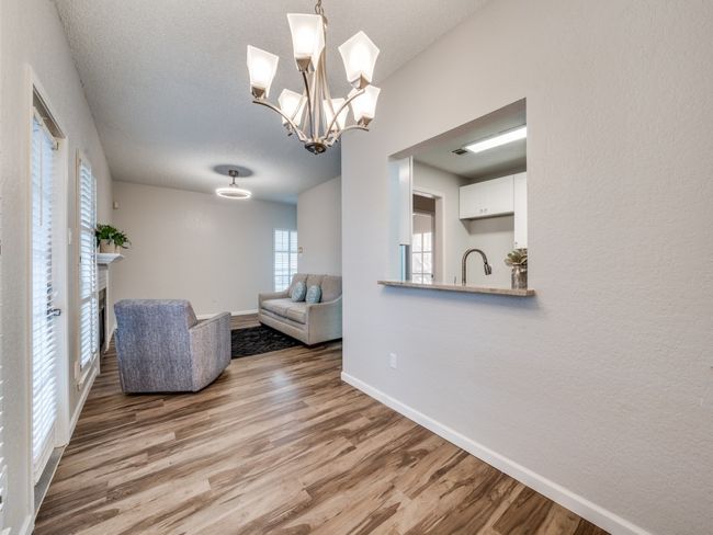 APT-308 - 1603 Marsh Ln, Condo with 2 bedrooms, 1 bathrooms and null parking in Carrollton TX | Image 8