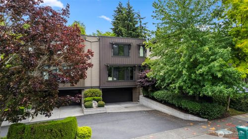 1824 Market St, Kirkland, WA, 98033-4946 | Card Image