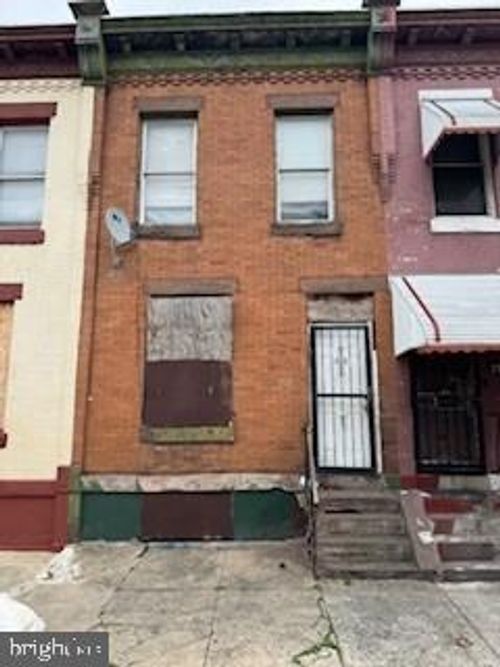 2713 N Hemberger St, PHILADELPHIA, PA, 19132-3227 | Card Image