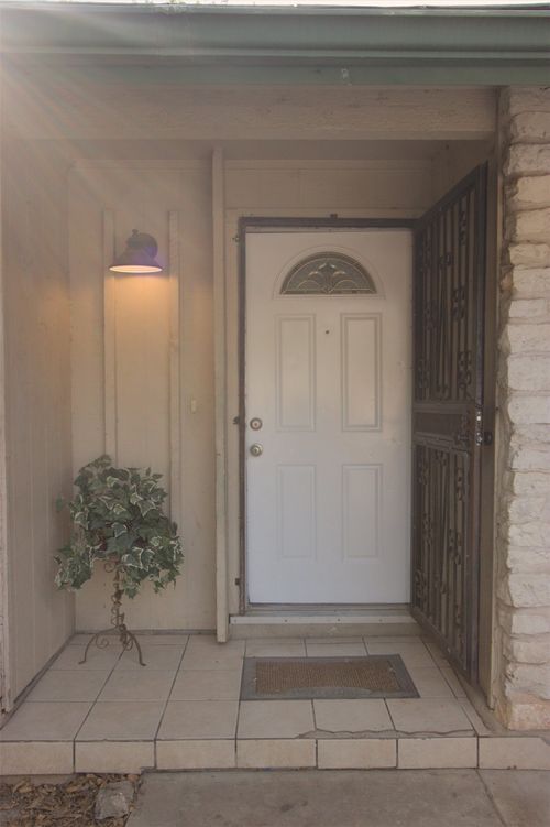 5308 Peppertree Pkwy, Austin, TX, 78744-2819 | Card Image