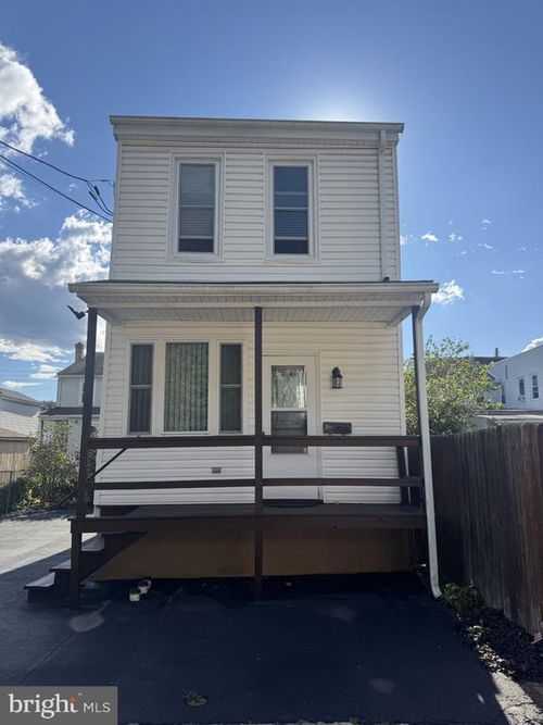 10 S Price St, SAINT CLAIR, PA, 17970-1248 | Card Image