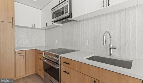 2b-3a-201-10511 Strathmore Hall Street, NORTH BETHESDA, MD, 20852 | Card Image
