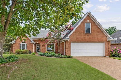 7228 Shady Oaks Dr, Bartlett, TN, 38133-8930 | Card Image