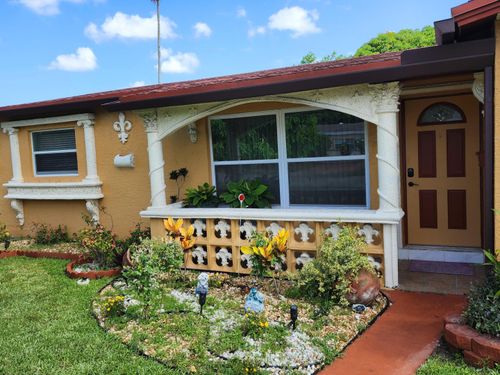 3654 Nw 27th St, Lauderdale Lakes, FL, 33311-1811 | Card Image