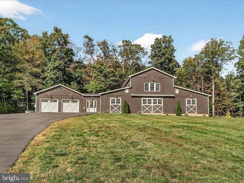 13974 Brown Rd, SMITHSBURG, MD, 21783-9208 | Card Image