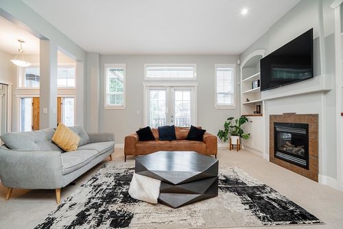 6075 165a St, Surrey, BC, V3S7W6 | Card Image