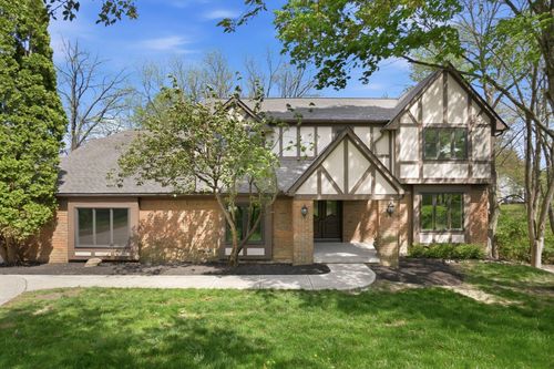 8458 Invergordon Ct, Dublin, OH, 43017-9735 | Card Image