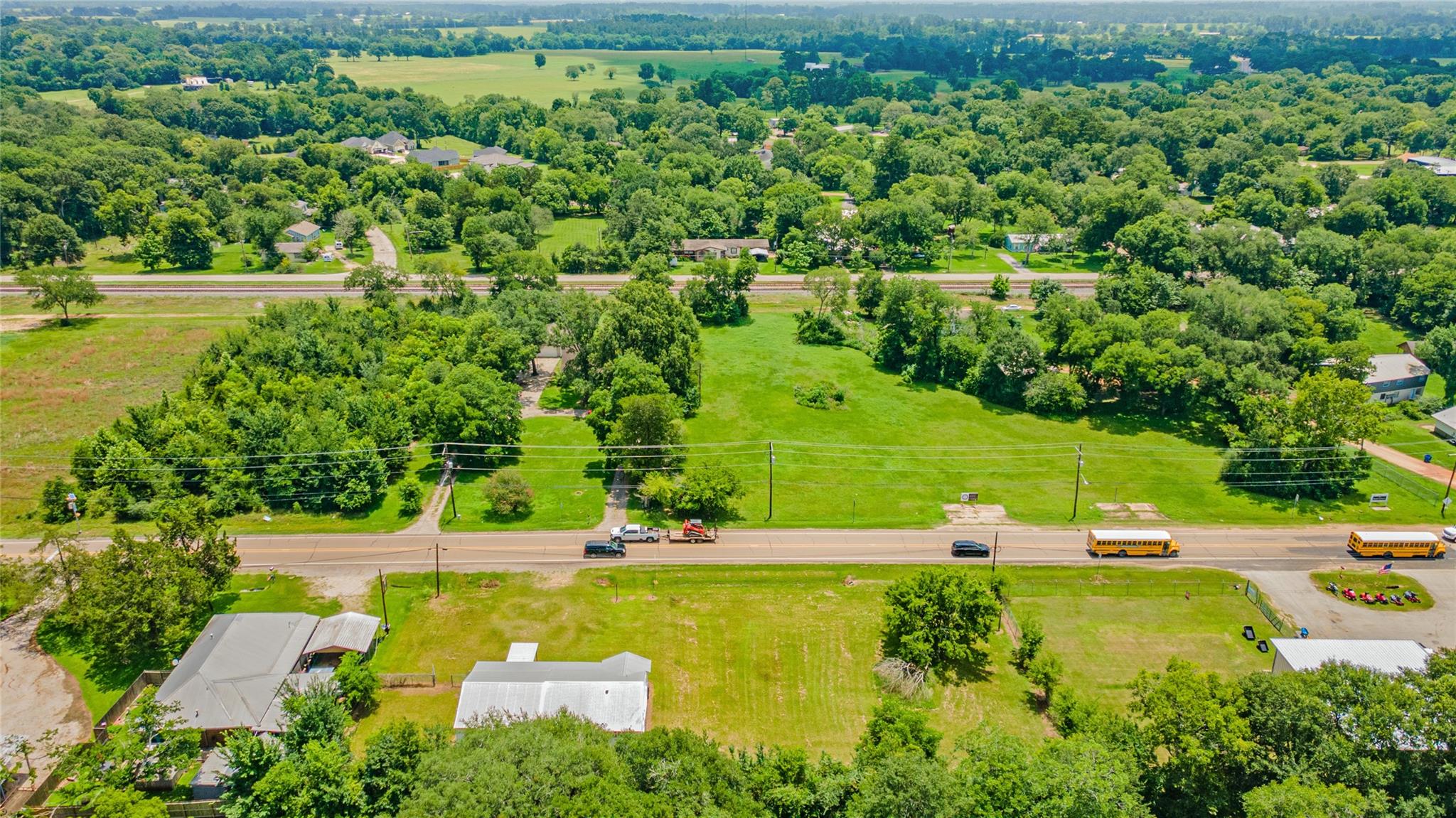 Land in New Waverly 4