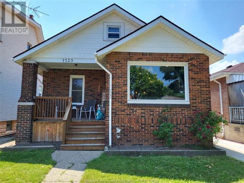 1723 Langlois Ave, Windsor, ON, N8X4M4 | Card Image