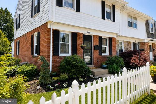 998 E Maple St, PALMYRA, PA, 17078-2815 | Card Image