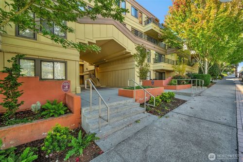 apt-405-3401 Wallingford Ave N, Seattle, WA, 98103-9071 | Card Image
