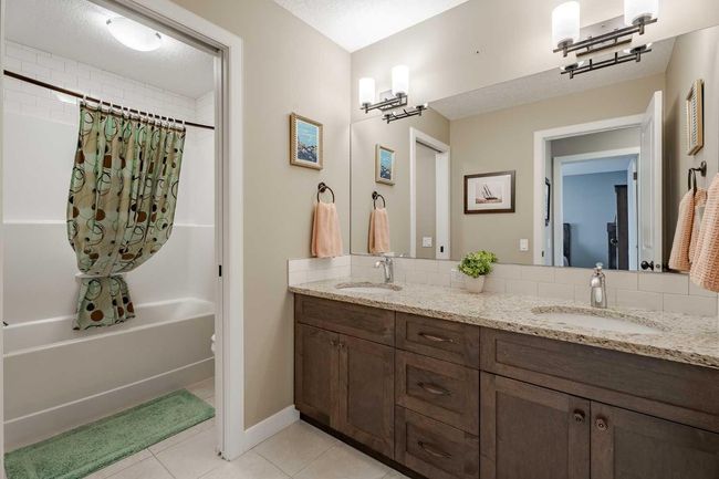 20 Drake Landing Grove, House other with 5 bedrooms, 4 bathrooms and 5 parking in Okotoks AB | Image 25