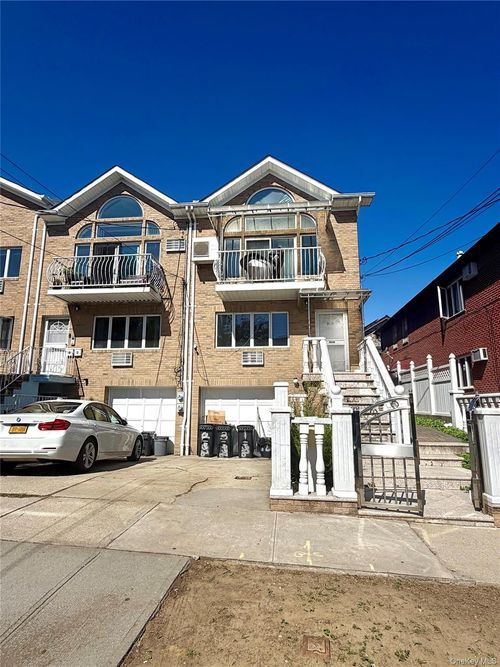 1fl-4370 160th Street, New York, NY, 11358 | Card Image
