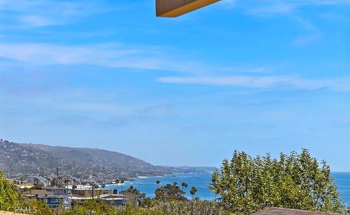 290 La Brea Street, Laguna Beach, CA, 92651 | Card Image