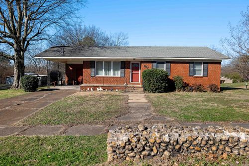 657 N Locust St, Newark, AR, 72562-9101 | Card Image