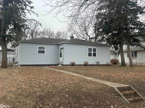 124 2nd Ave Sw, Titonka, IA, 50480-7129 | Card Image