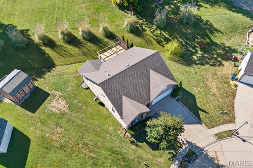 101 Montrose Ct, Belleville, IL, 62221-0437 | Card Image