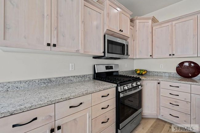 912 Alpine Ave, House other with 3 bedrooms, 3 bathrooms and 2 parking in Chubbuck ID | Image 9