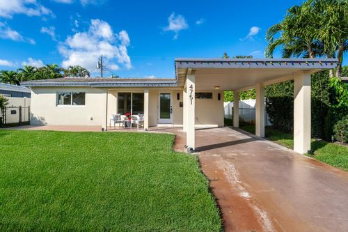 4751 Ne 4th Ave, Oakland Park, FL, 33334-6038 | Card Image