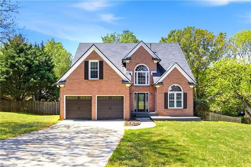 425 Tramore Ct, Roswell, GA, 30075-5574 | Card Image