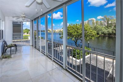 204 - 300 Diplomat Pkwy, Home with 2 bedrooms, 2 bathrooms and null parking in Hallandale Beach FL | Image 1