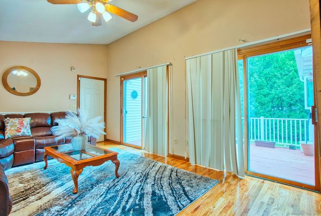 26 Lighthouse Hill Rd, House other with 4 bedrooms, 3 bathrooms and null parking in Windsor CT | Image 15