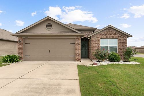 447 Discovery, Kyle, TX, 78640-2135 | Card Image