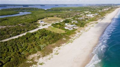 D - 6700 N Hwy A1 A, House other with 6 bedrooms, 6 bathrooms and null parking in Hutchinson Island FL | Image 3