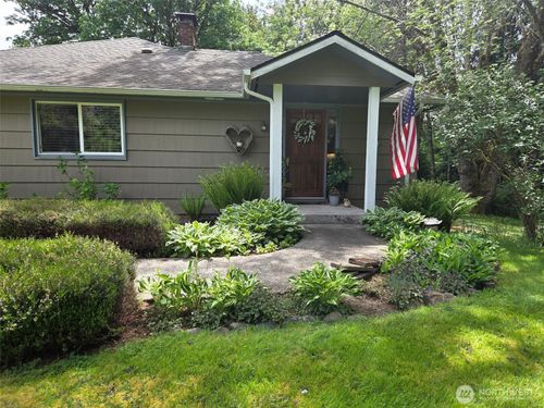 98 W Wishkah Rd, Aberdeen, WA, 98520-9653 | Card Image