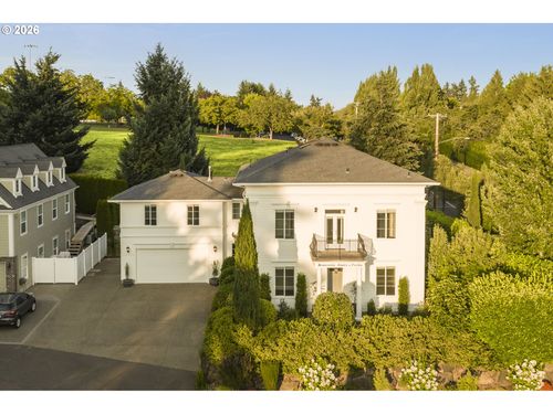 15373 Sw Sunset Blvd, Sherwood, OR, 97140-9573 | Card Image