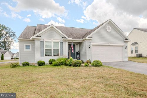 92 River Cliff Cir, FELTON, DE, 19943-6614 | Card Image
