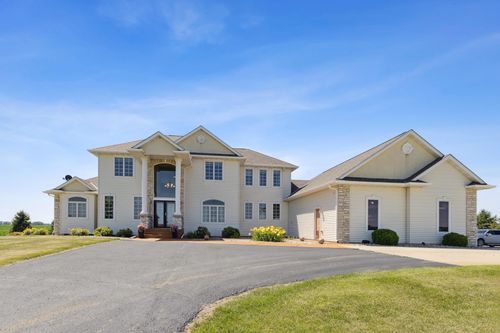 23535 York Rd, Hutchinson, MN, 55350-6636 | Card Image