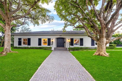 680 Buttonwood Ln, Miami, FL, 33137 | Card Image