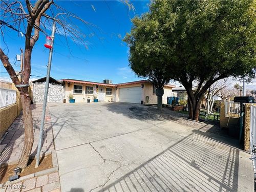 3601 Chevy Chase Ave, Las Vegas, NV, 89110-1000 | Card Image