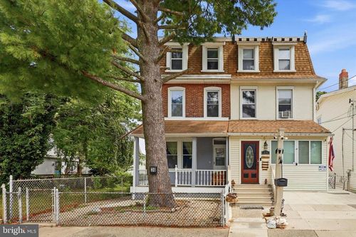 36 E Washington Ave, Clifton Hts, PA, 19018-2329 | Card Image